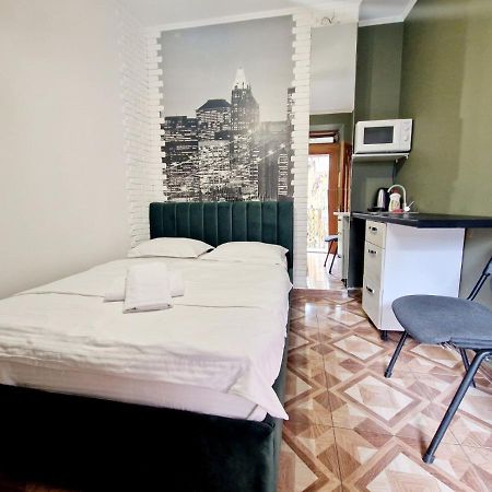 Svobody Apartments Lviv Exteriör bild